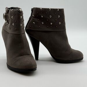 Qupid Ankle Boots - Faux Suede & Studded - Tucker Grey Size 8 with 4” Heel